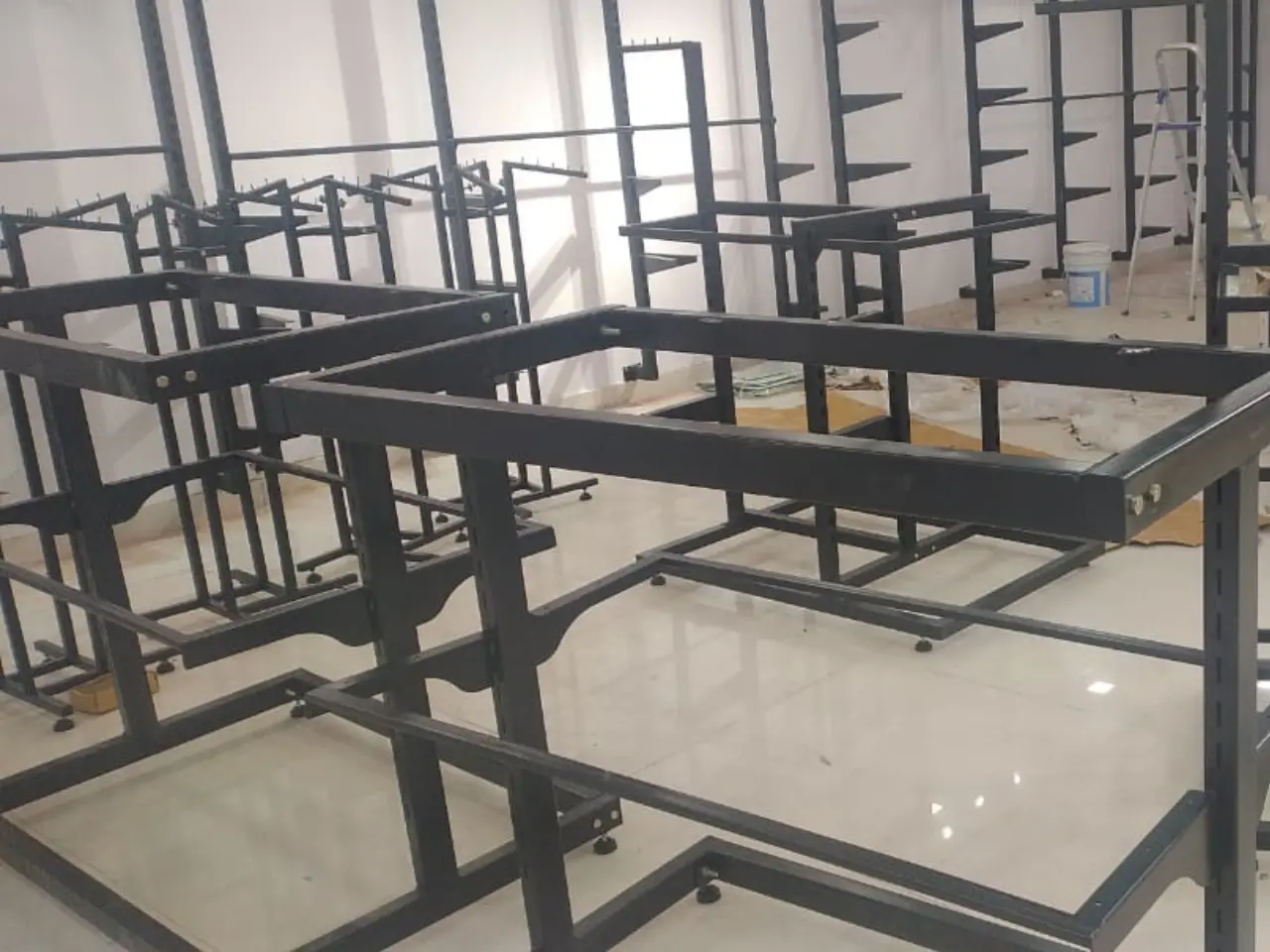 981407077_Garment display Racks.webp